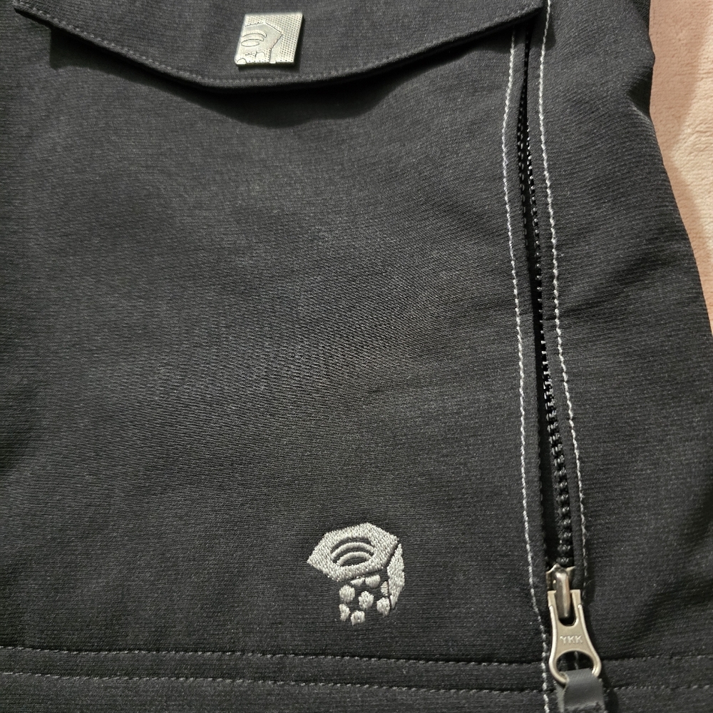 Mountain Hardwear Soft Shell Utility Moto Hooded Bomber jacket Coat black cozy S - Picture 8 of 15